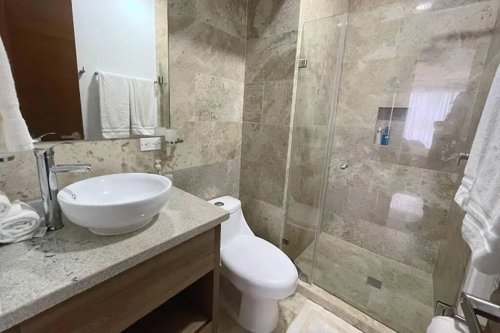 Playa Del Carmen Downtown Studio With Rooftop Pool - Walk To 5Th Ave & The Beach Apartmán