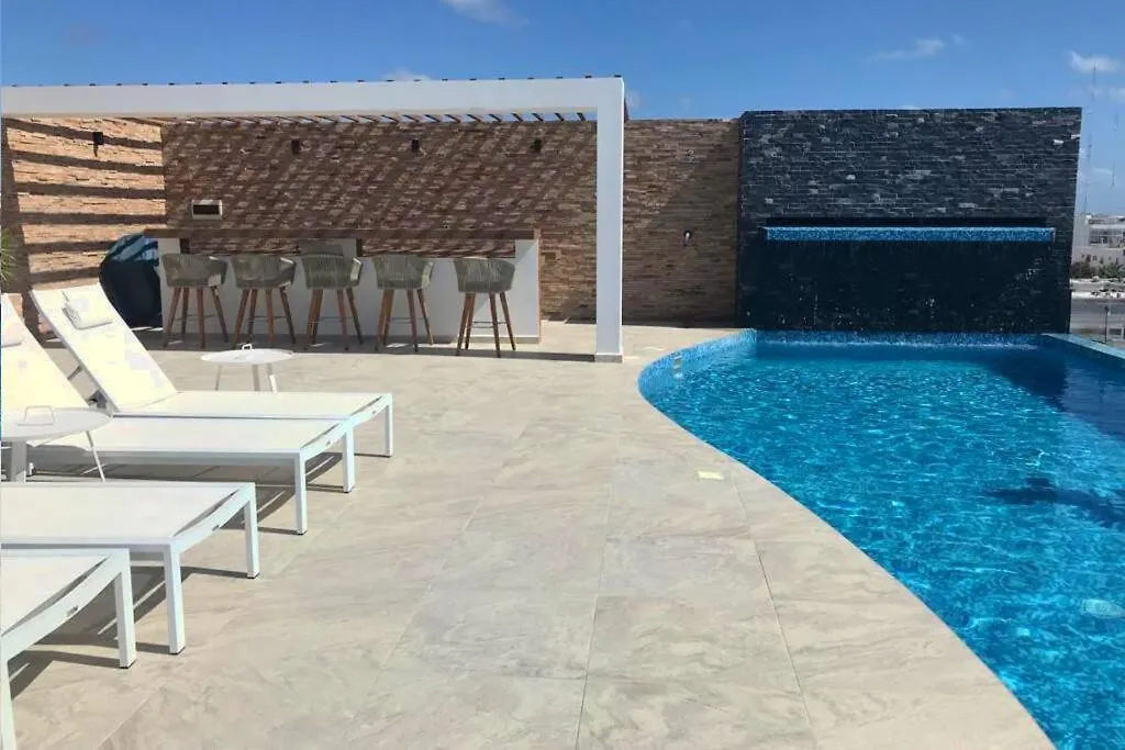 Playa Del Carmen Downtown Studio With Rooftop Pool - Walk To 5Th Ave & The Beach Apartmán