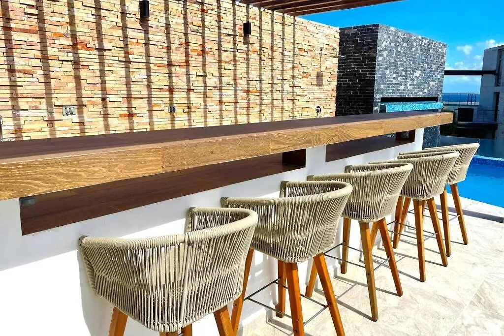 Playa Del Carmen Downtown Studio With Rooftop Pool - Walk To 5Th Ave & The Beach Apartmán