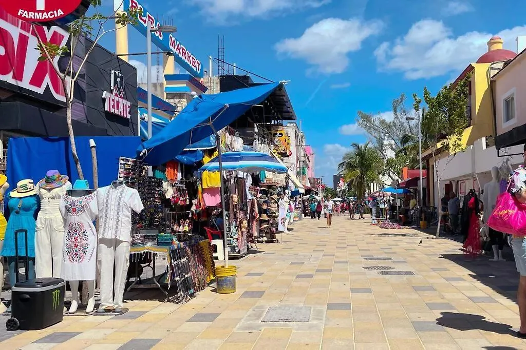 Playa Del Carmen Downtown Studio With Rooftop Pool - Walk To 5Th Ave & The Beach 0*, Playa del Carmen Mexiko