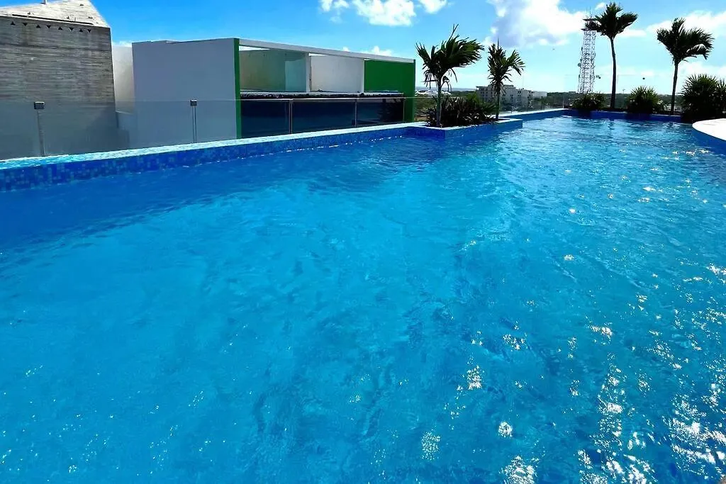 Playa Del Carmen Downtown Studio With Rooftop Pool - Walk To 5Th Ave & The Beach Apartmán Playa del Carmen