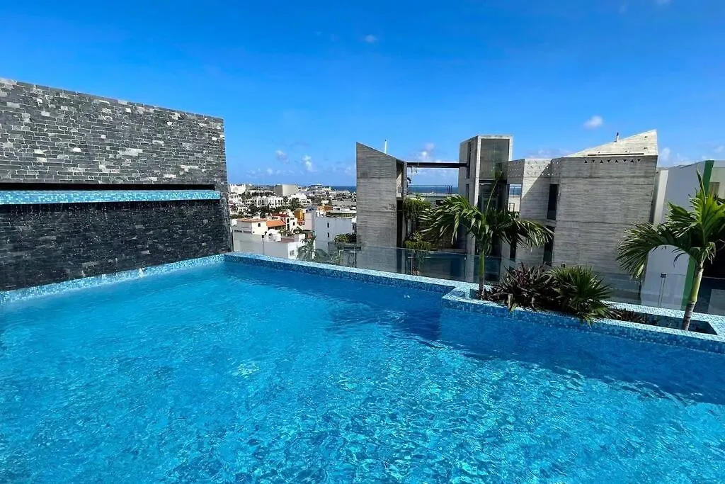 Playa Del Carmen Downtown Studio With Rooftop Pool - Walk To 5Th Ave & The Beach Mexiko
